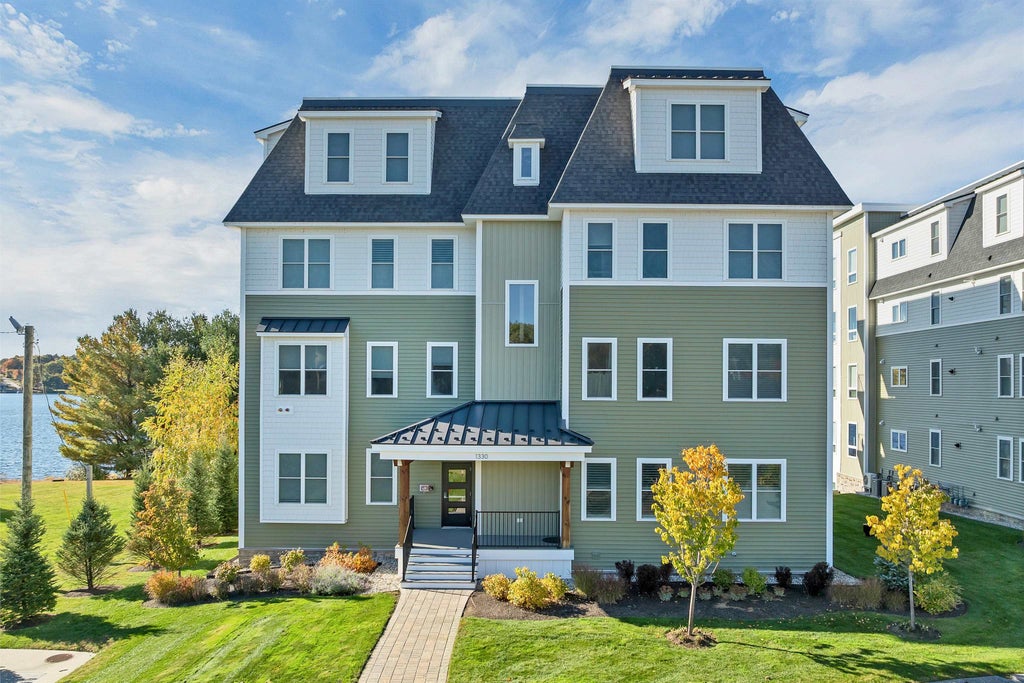 Photo of 1330 Union Avenue #1, Laconia, NH 03246 (MLS # 5115006)