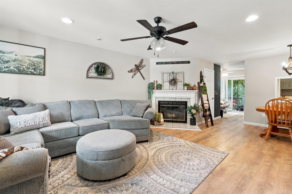 Photo of 38 Walnut Circle, Merrimack, NH 03054 (MLS # 5113532)