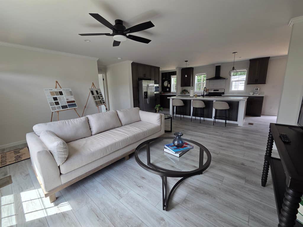 Photo of 3 Quartz Street, Litchfield, NH 03052 (MLS # 5101750)