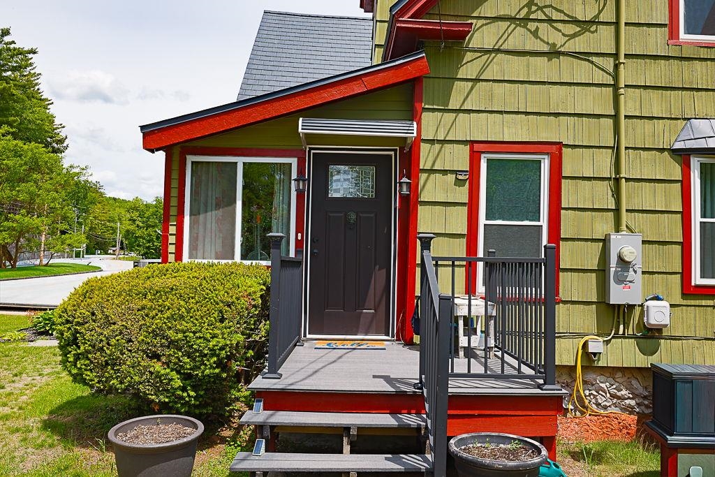 1113 Daniel Webster Highway