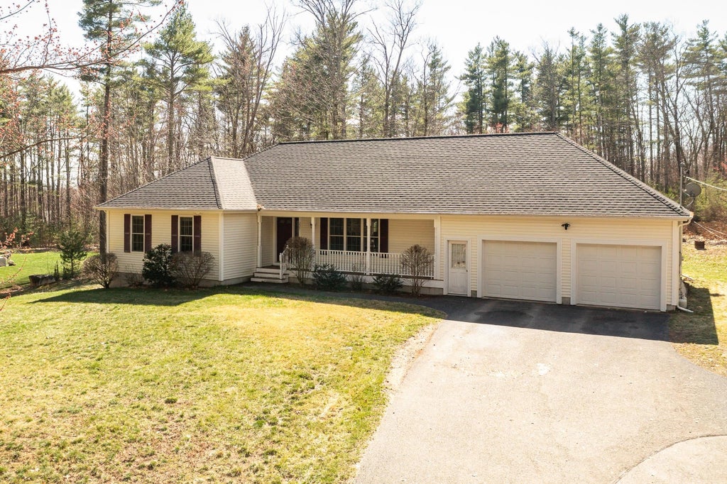 Photo of 227 Lowell Street, Rochester, NH 03867 (MLS # 5088654)
