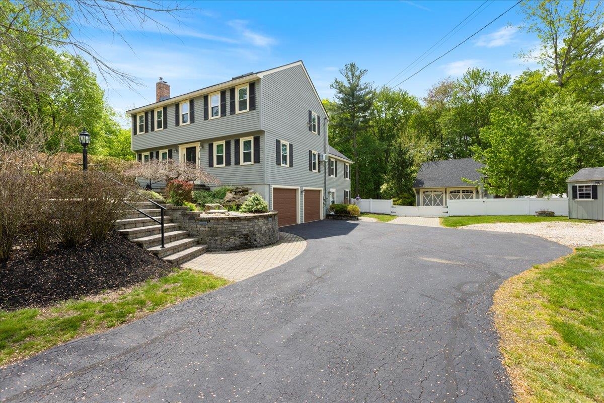 4 Applewood Lane