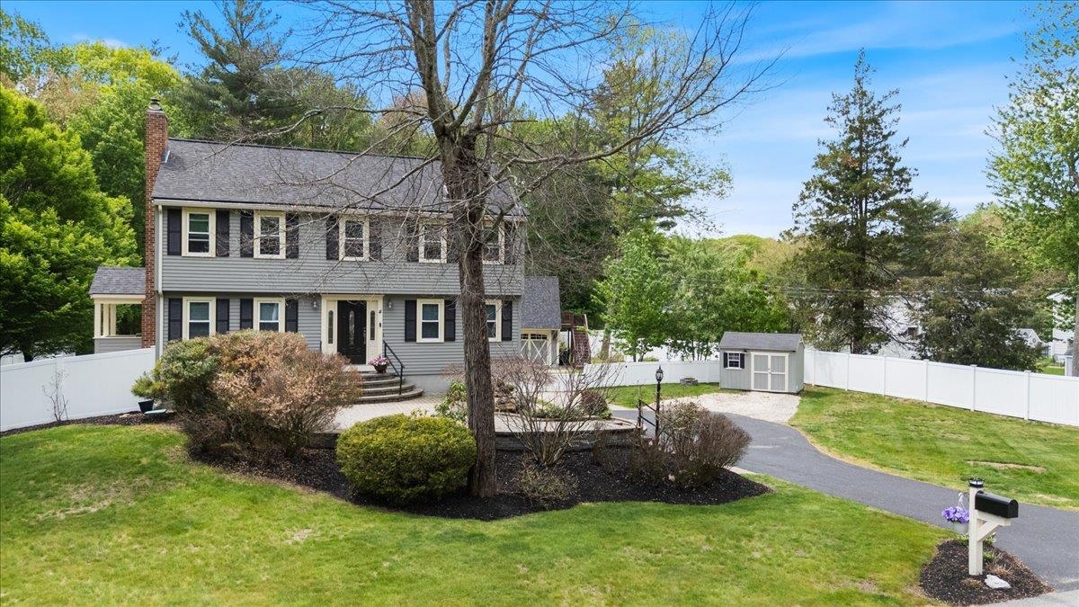 4 Applewood Lane