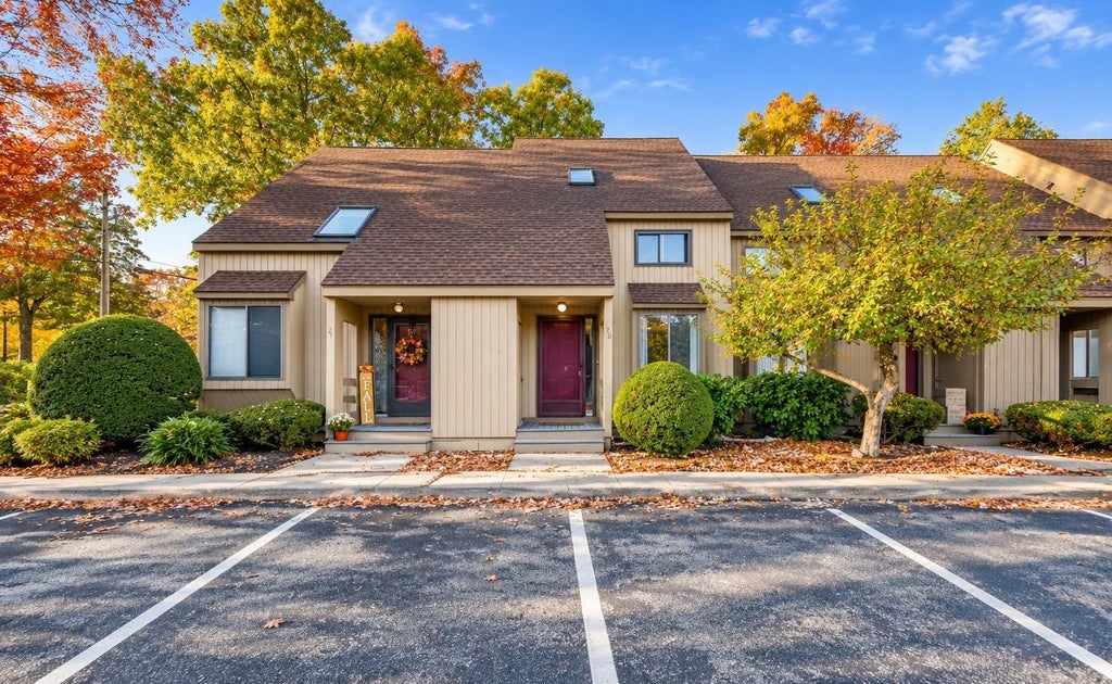 Photo of 20 Blackstone Court, Merrimack, NH 03054 (MLS # 5115241)