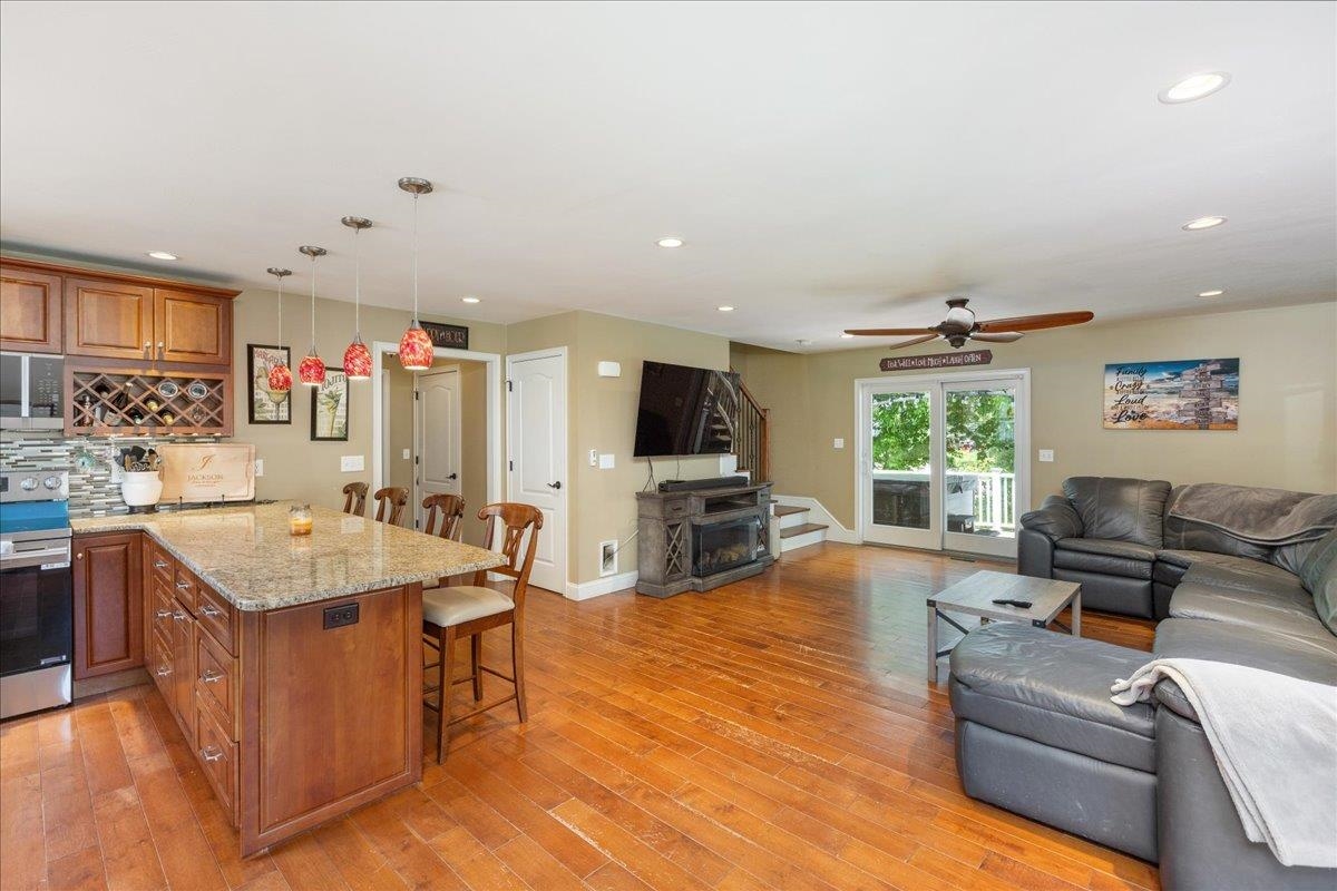 3 1/2 Kimball Avenue
