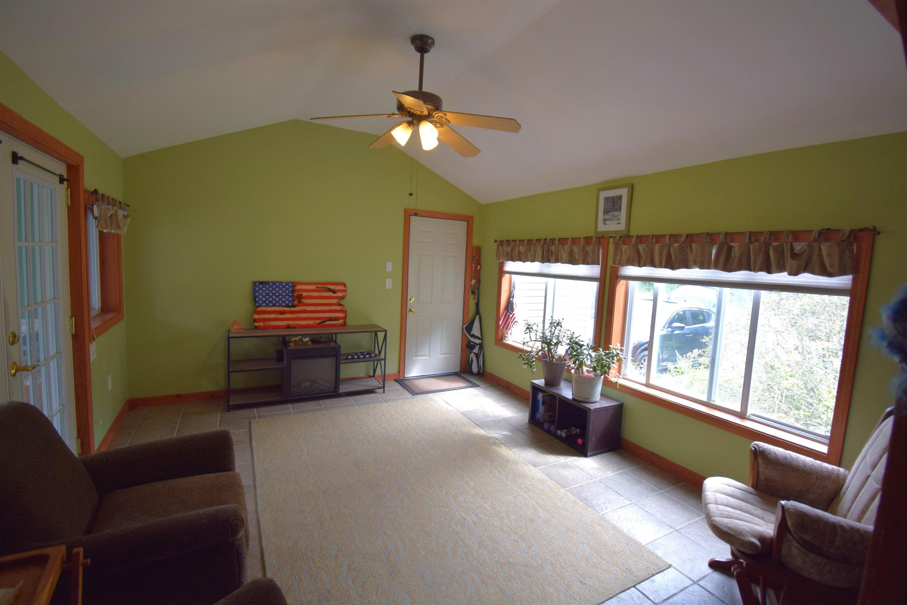 287 Middle Road