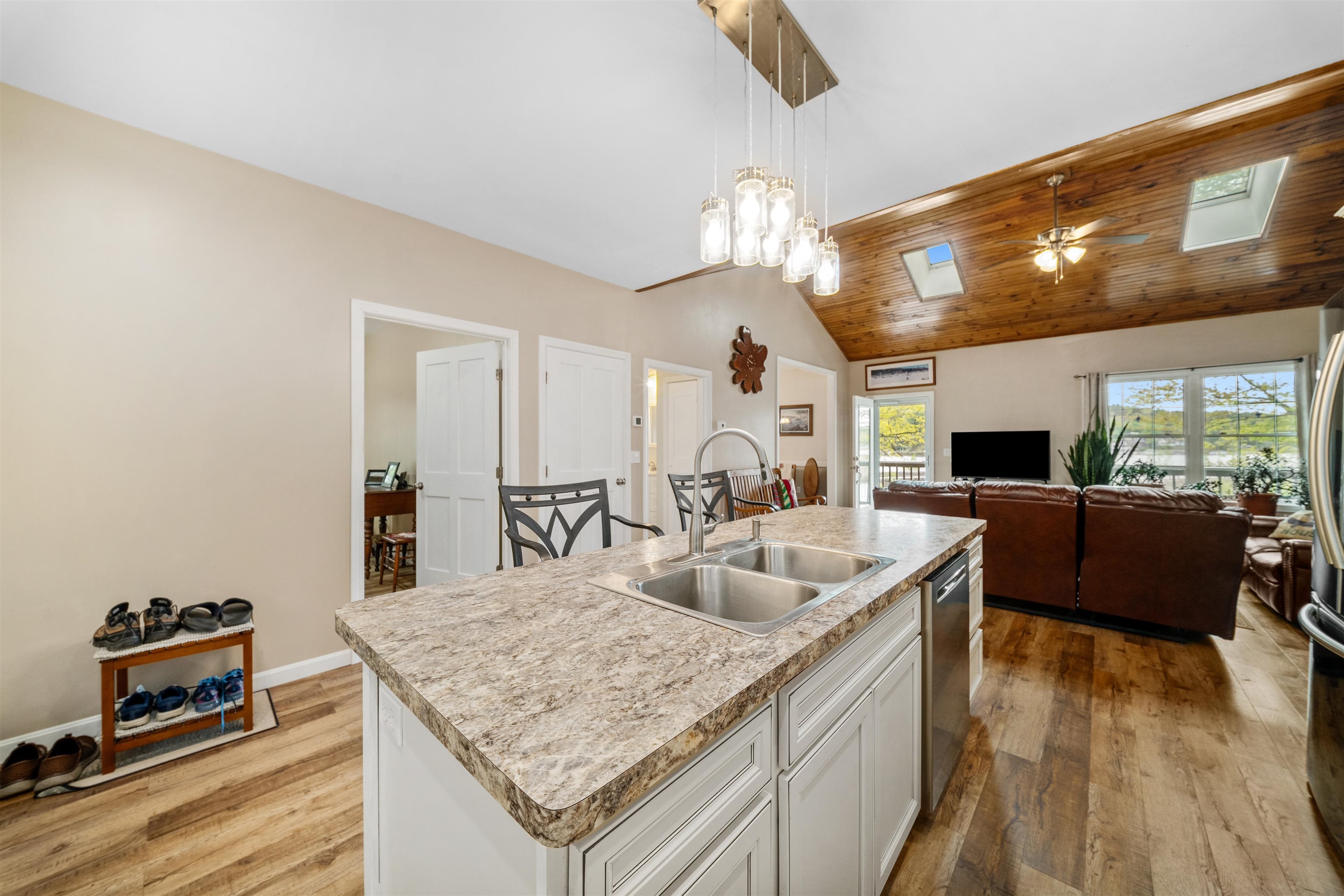 117 Mount Major Highway