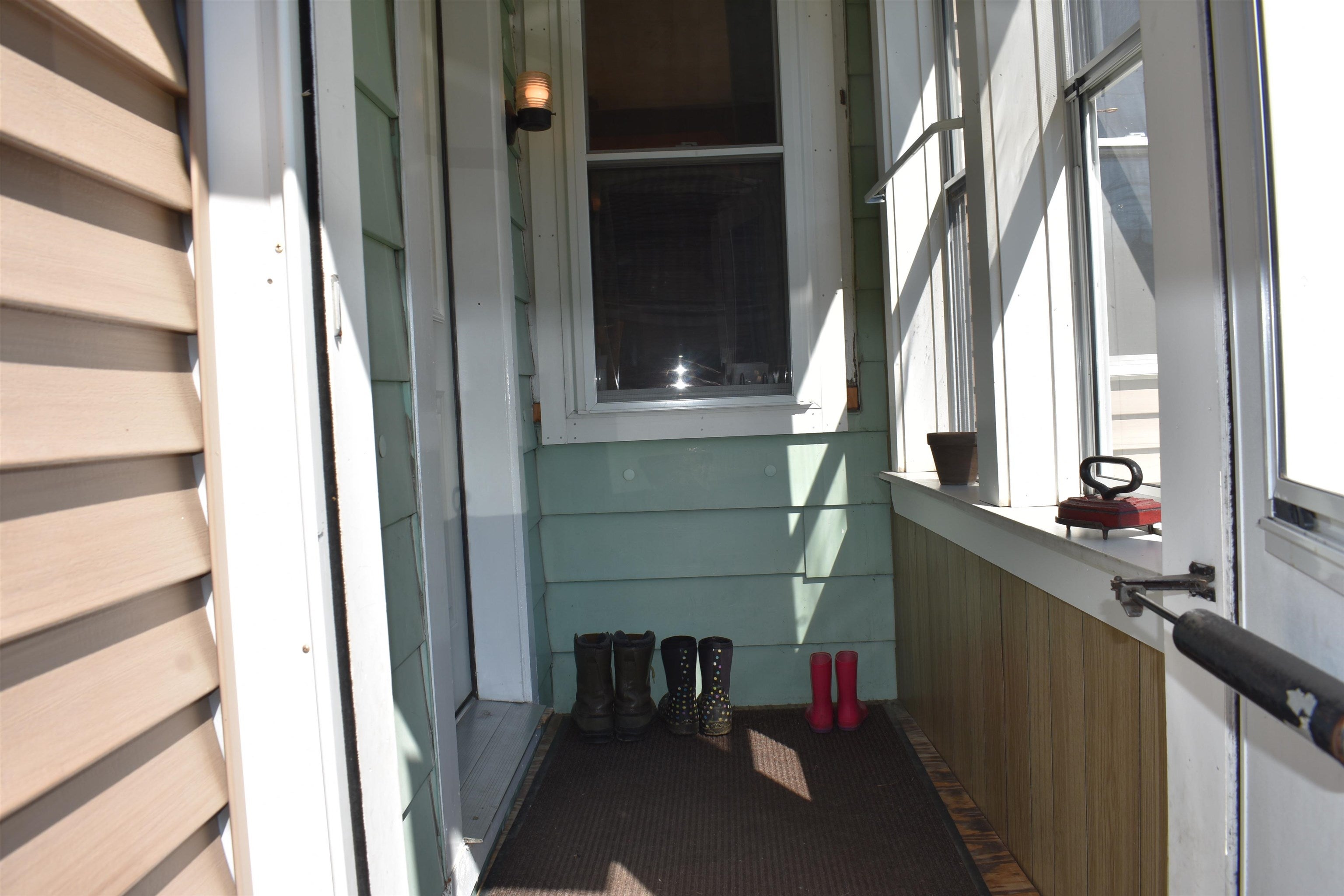 359 Railroad Street