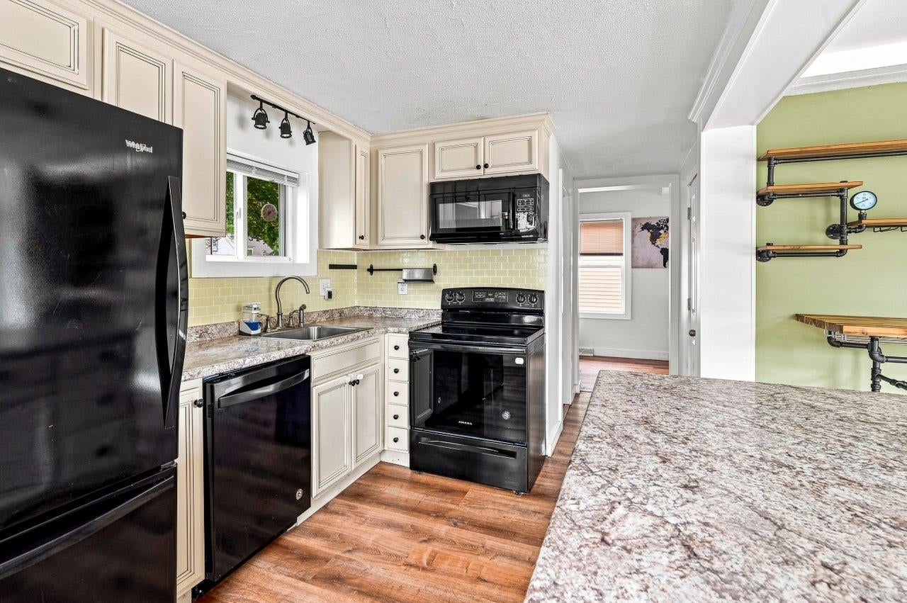 4 Cocheco Avenue