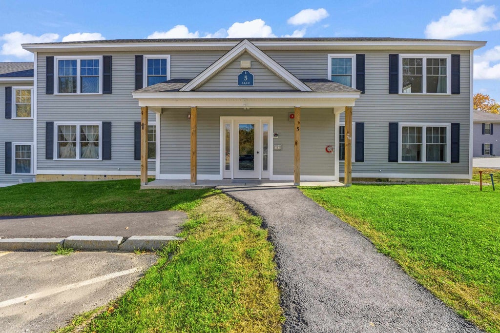Photo of 5 Miami Way #D, Rochester, NH 03867 (MLS # 5115385)