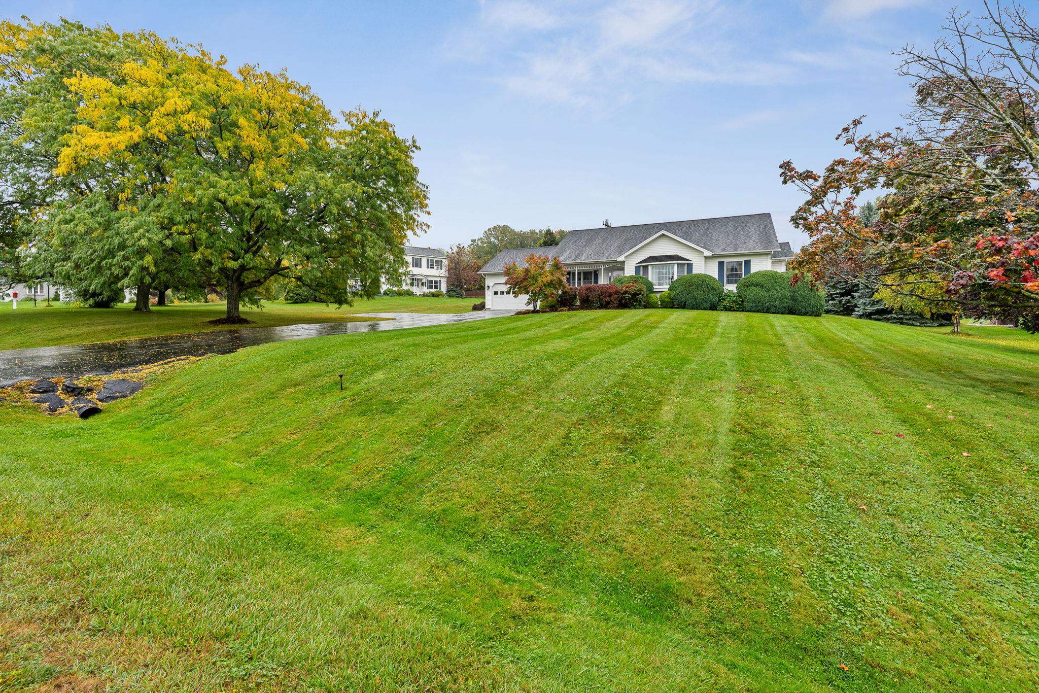 16 Summit Place