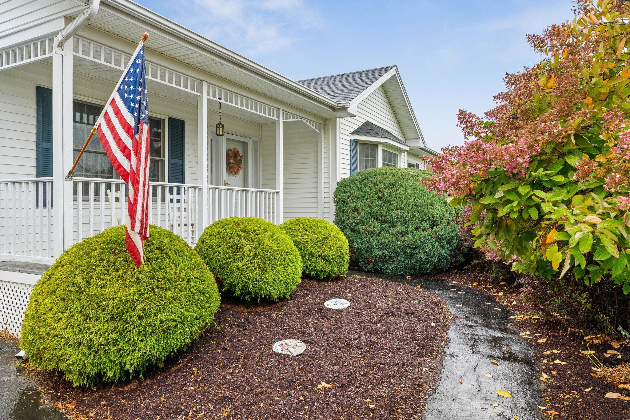 16 Summit Place