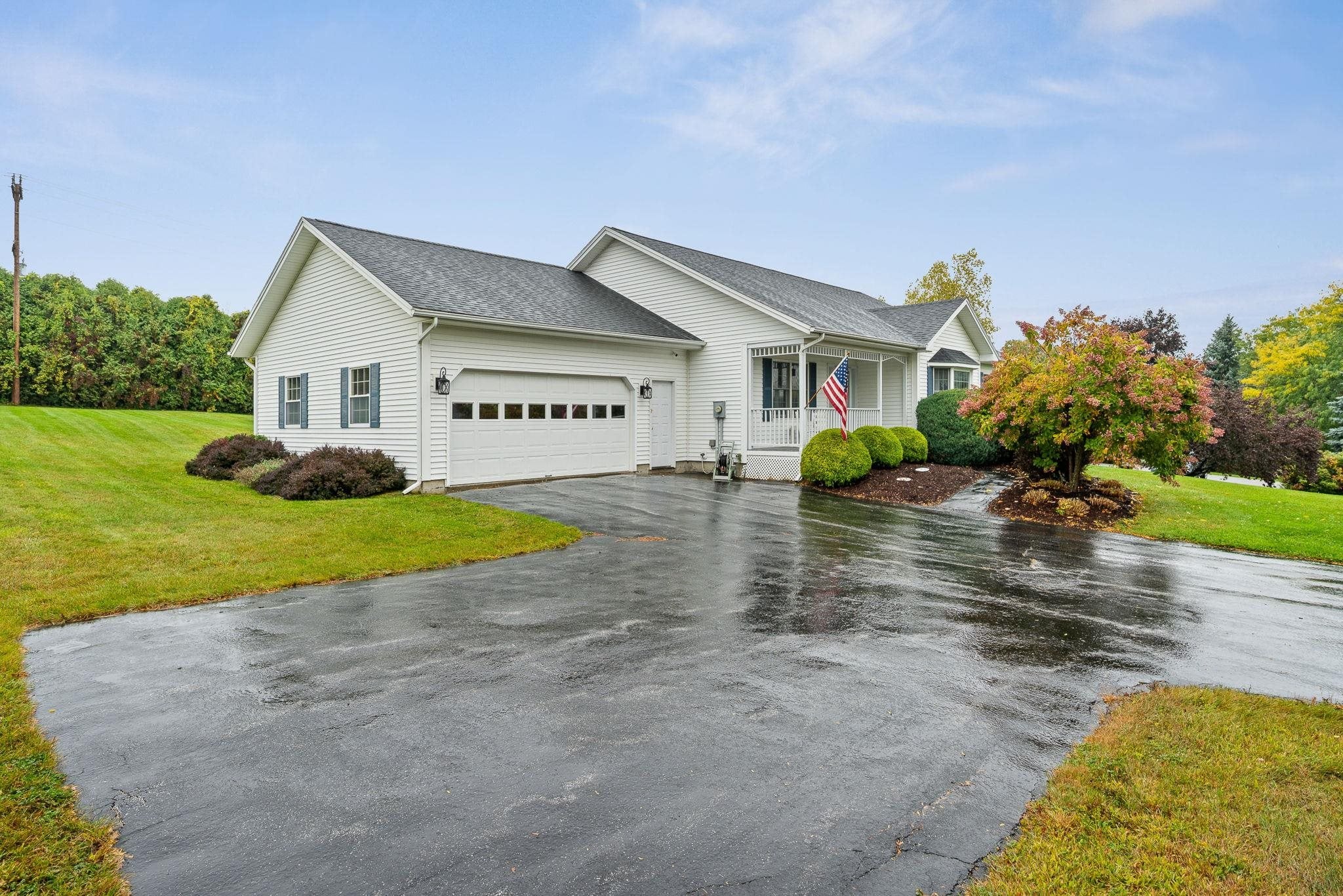 16 Summit Place