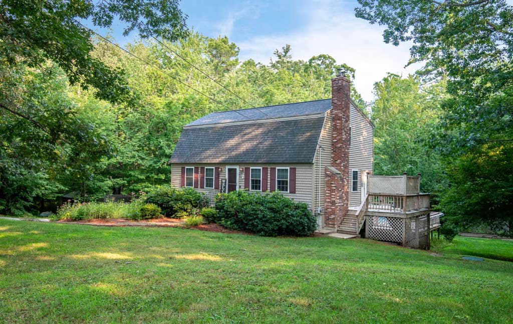 Photo of 60 Smith Corner Road, Newton, NH 03858 (MLS # 5104162)