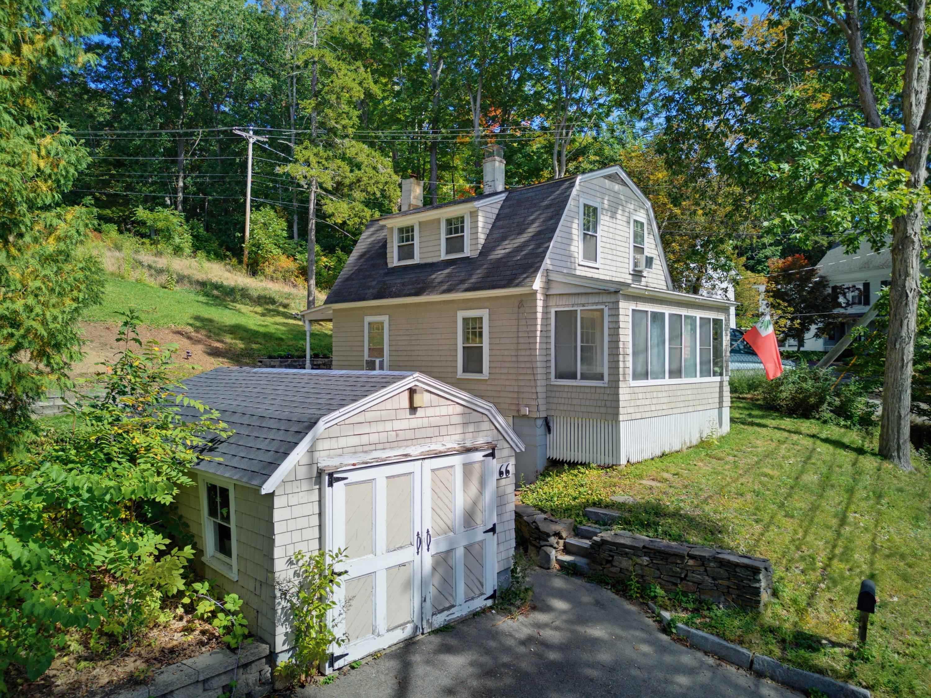 66 Oak Street