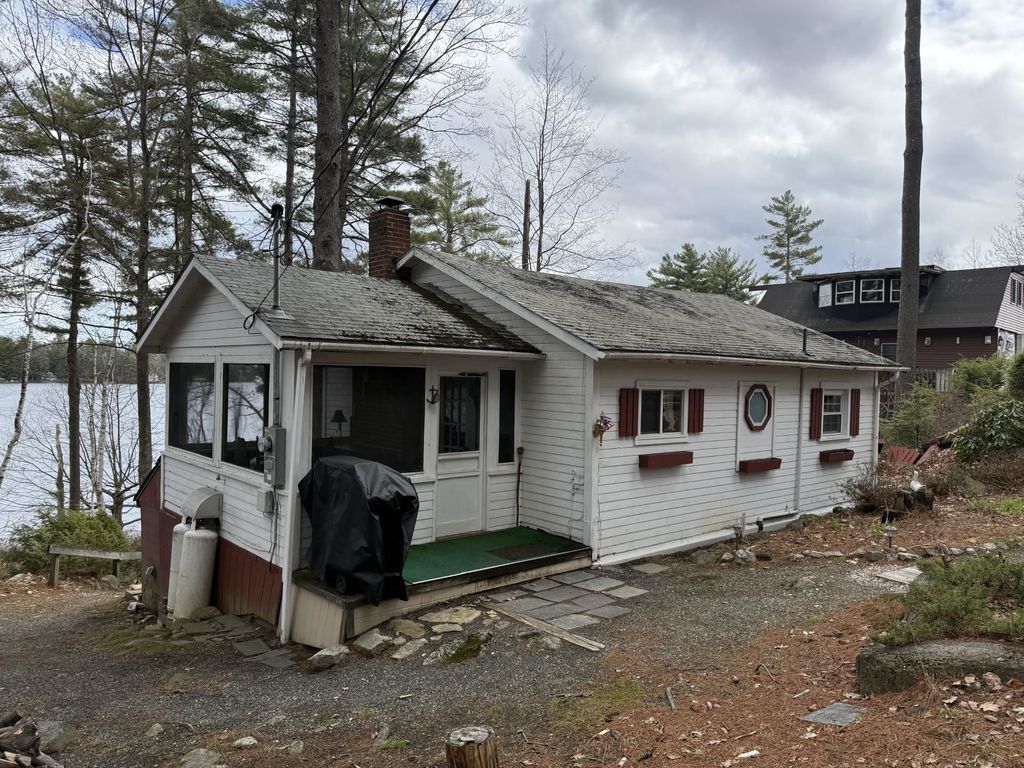 Photo of 34 Observatory Road, Meredith, NH 03253 (MLS # 5090729)