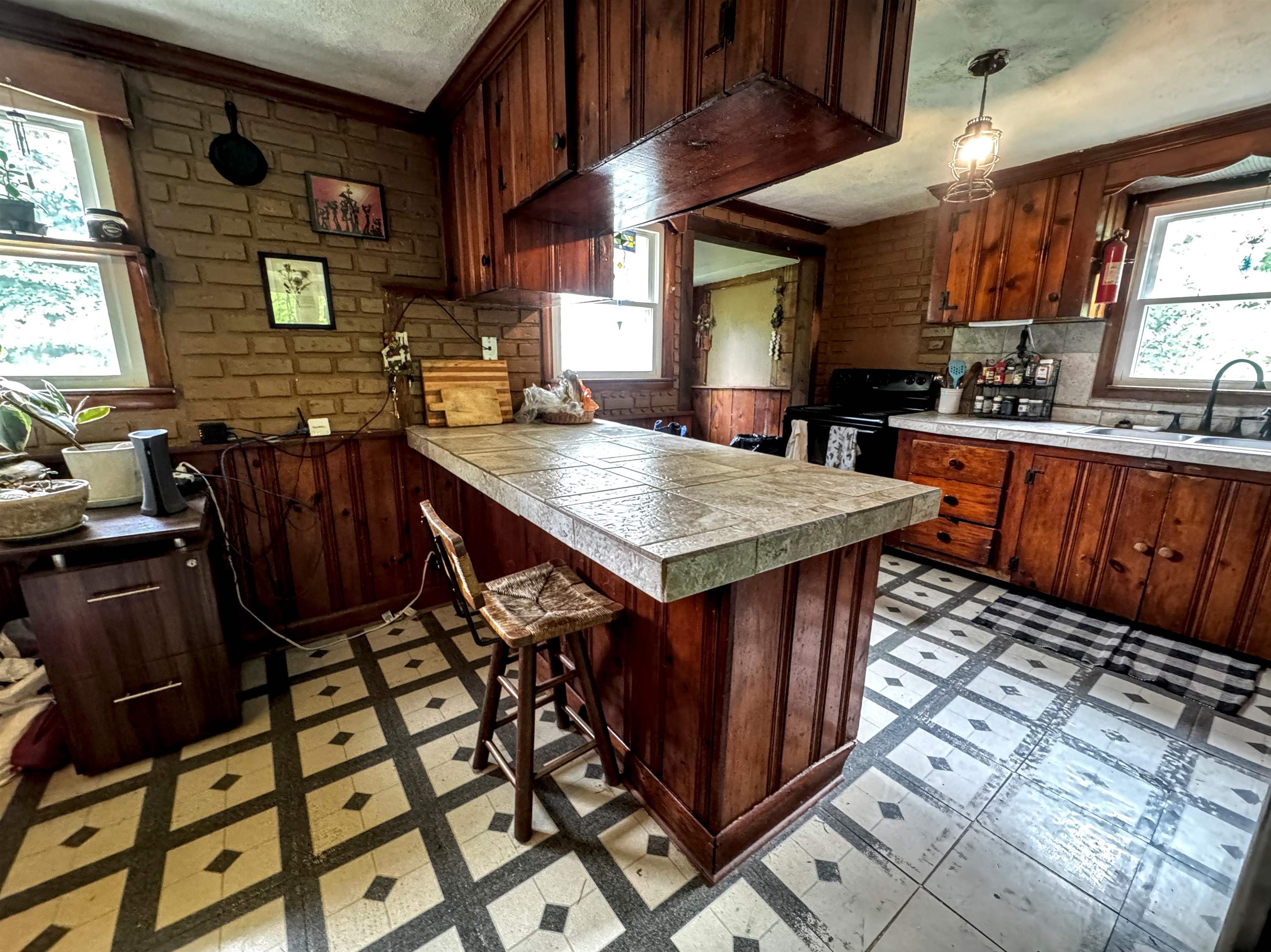 118 Foster Drive