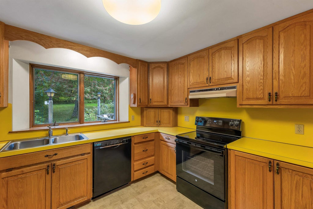 Photo of 40 Wild Acres Road, Gilford, NH 03249 (MLS # 5111105)