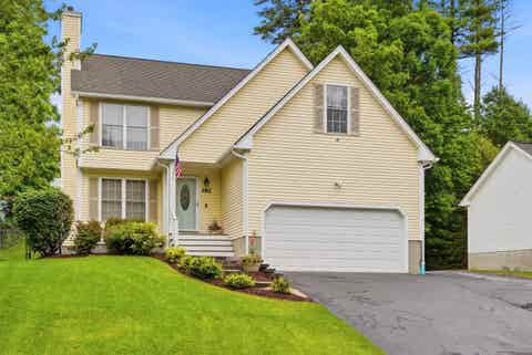 Photo of 192 Whittington Street, Manchester, NH 03104 (MLS # 5105984)