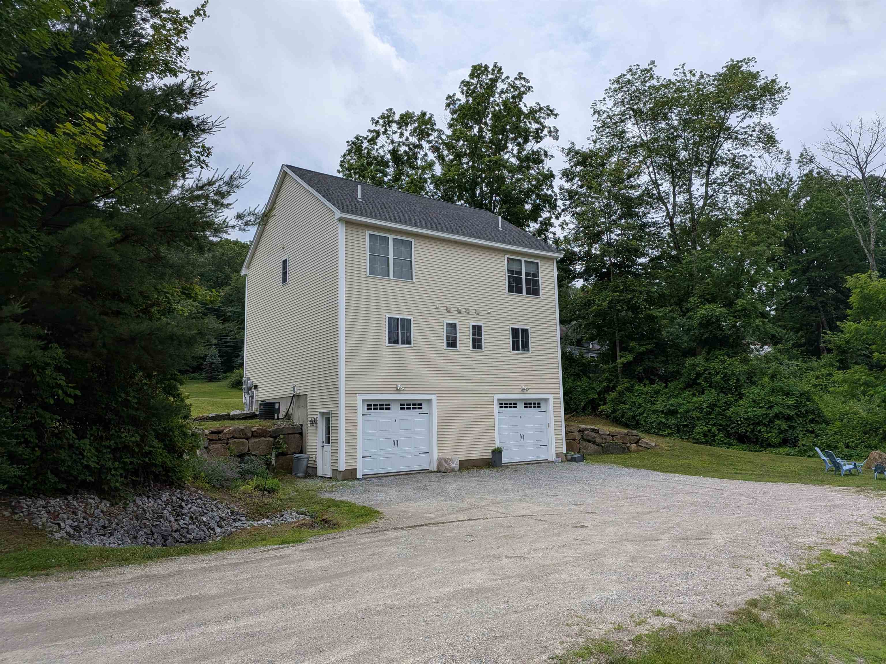 239 Gibbons Highway