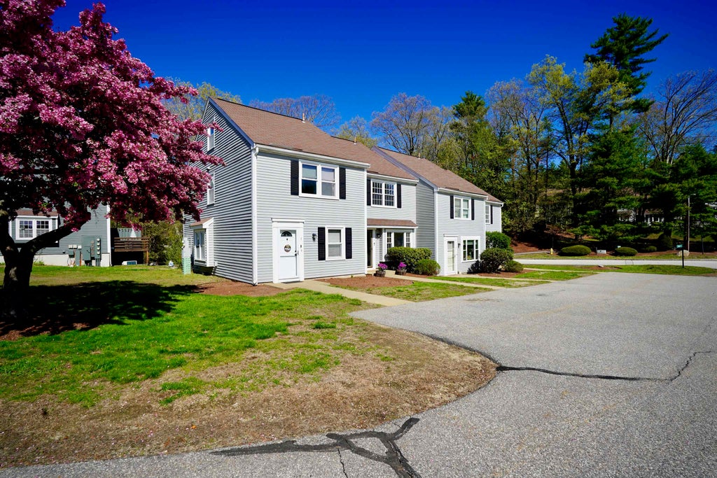 Photo of 5 Boulder Way, Merrimack, NH 03054 (MLS # 5088850)