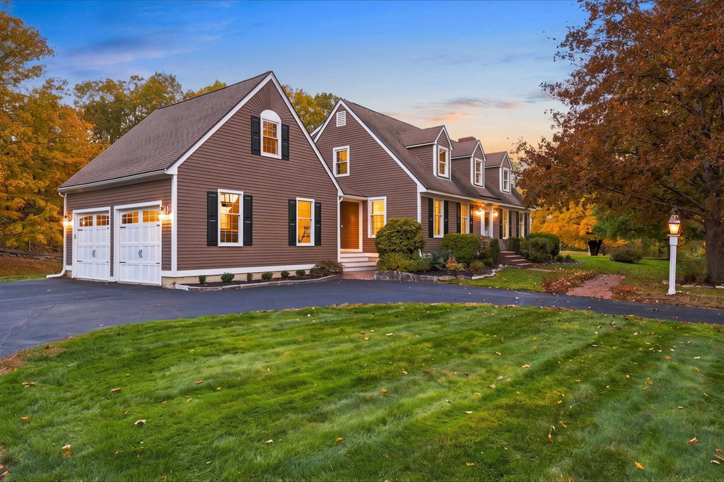 Photo of 3 Muddy Pond Road, Kensington, NH 03833 (MLS # 5115261)