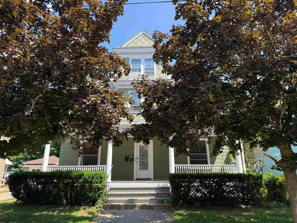 Photo of 61 George Street #2, Manchester, NH 03102 (MLS # 5105593)
