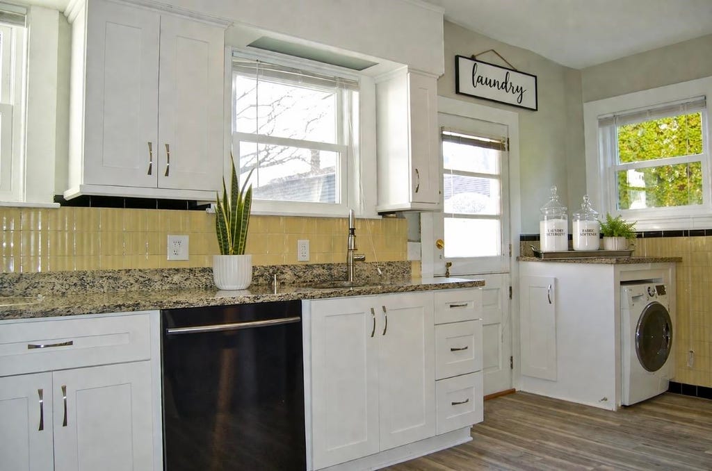Photo of 435 Broad Street, Portsmouth, NH 03801 (MLS # 5097210)