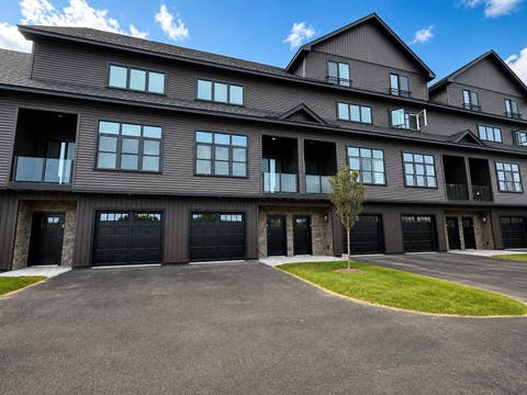 Photo of 12 Cobblestone Court #3, Laconia, NH 03246 (MLS # 5106345)