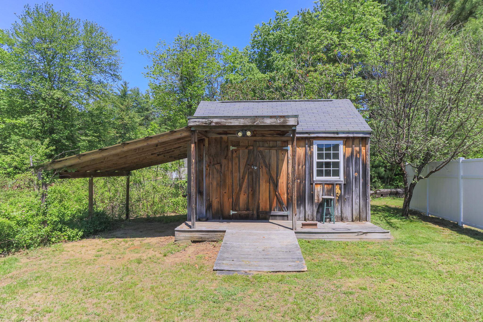 12 Mountain View Road