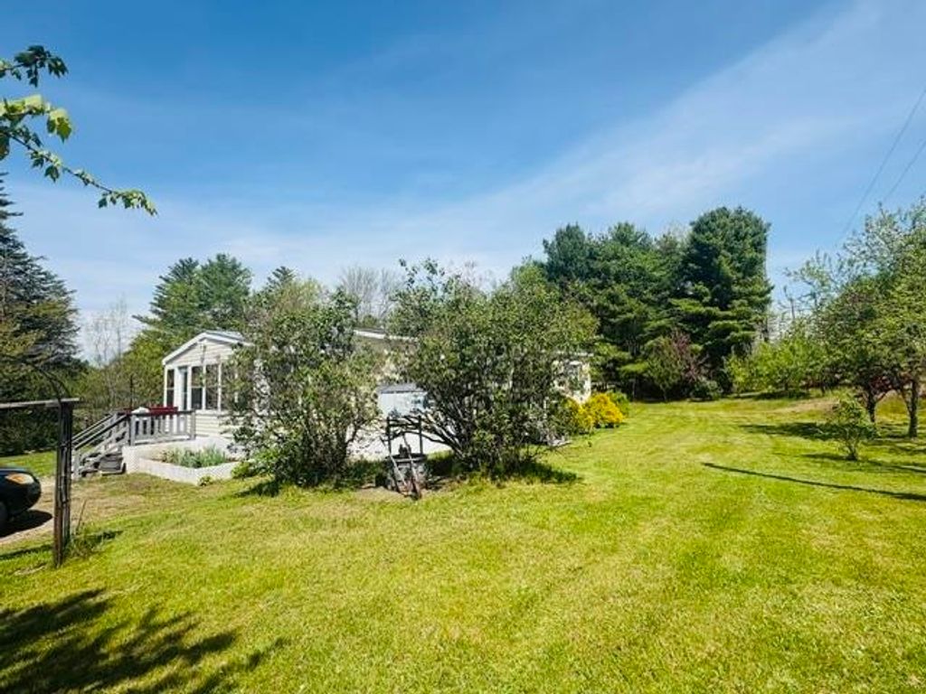 Photo of 12 Mountain View Road, Deerfield, NH 03037 (MLS # 5090719)