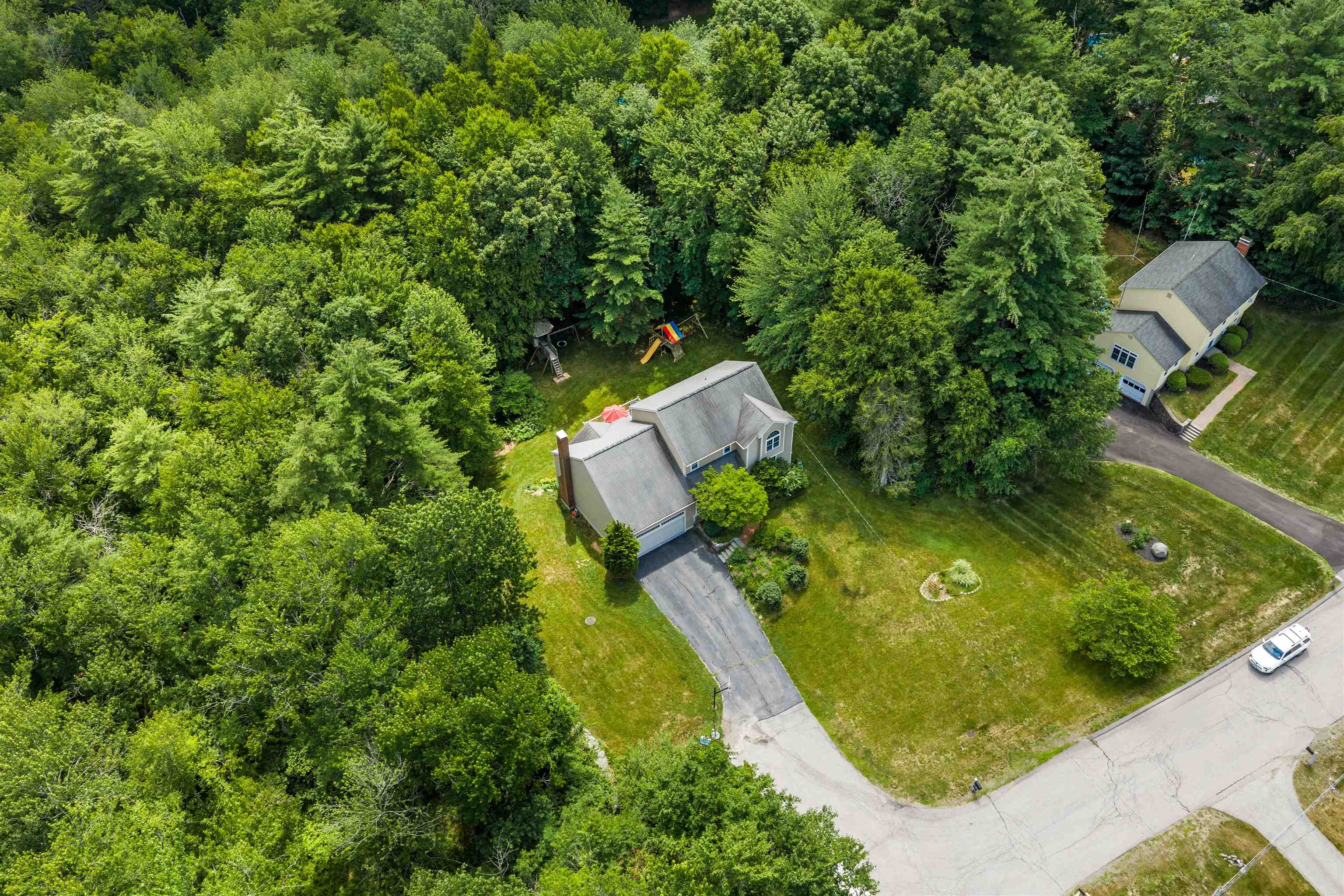 16 Lamington Hill Road