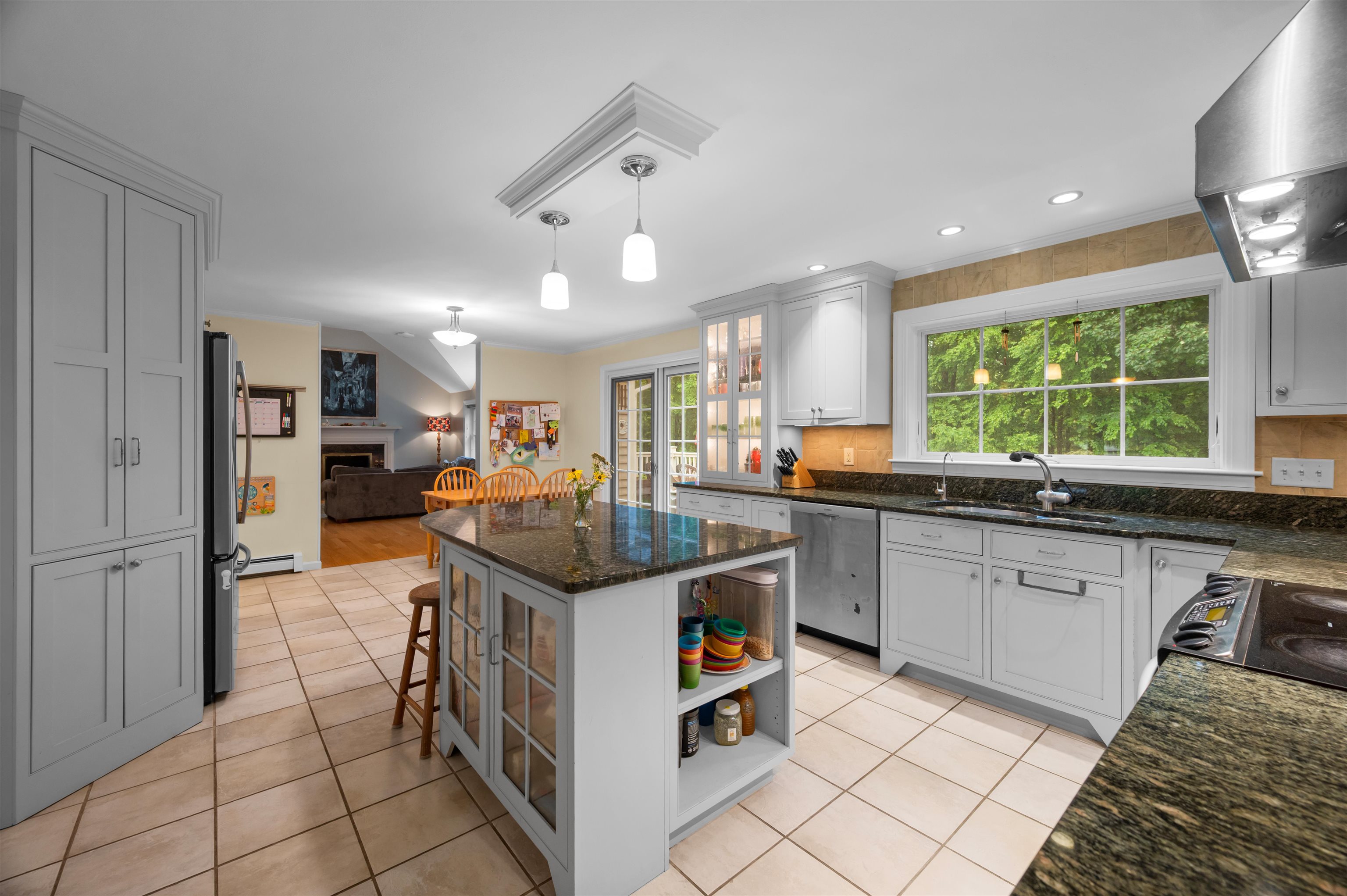 16 Lamington Hill Road