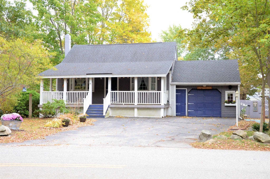Photo of 22 Adams Avenue, Seabrook, NH 03874 (MLS # 5114408)