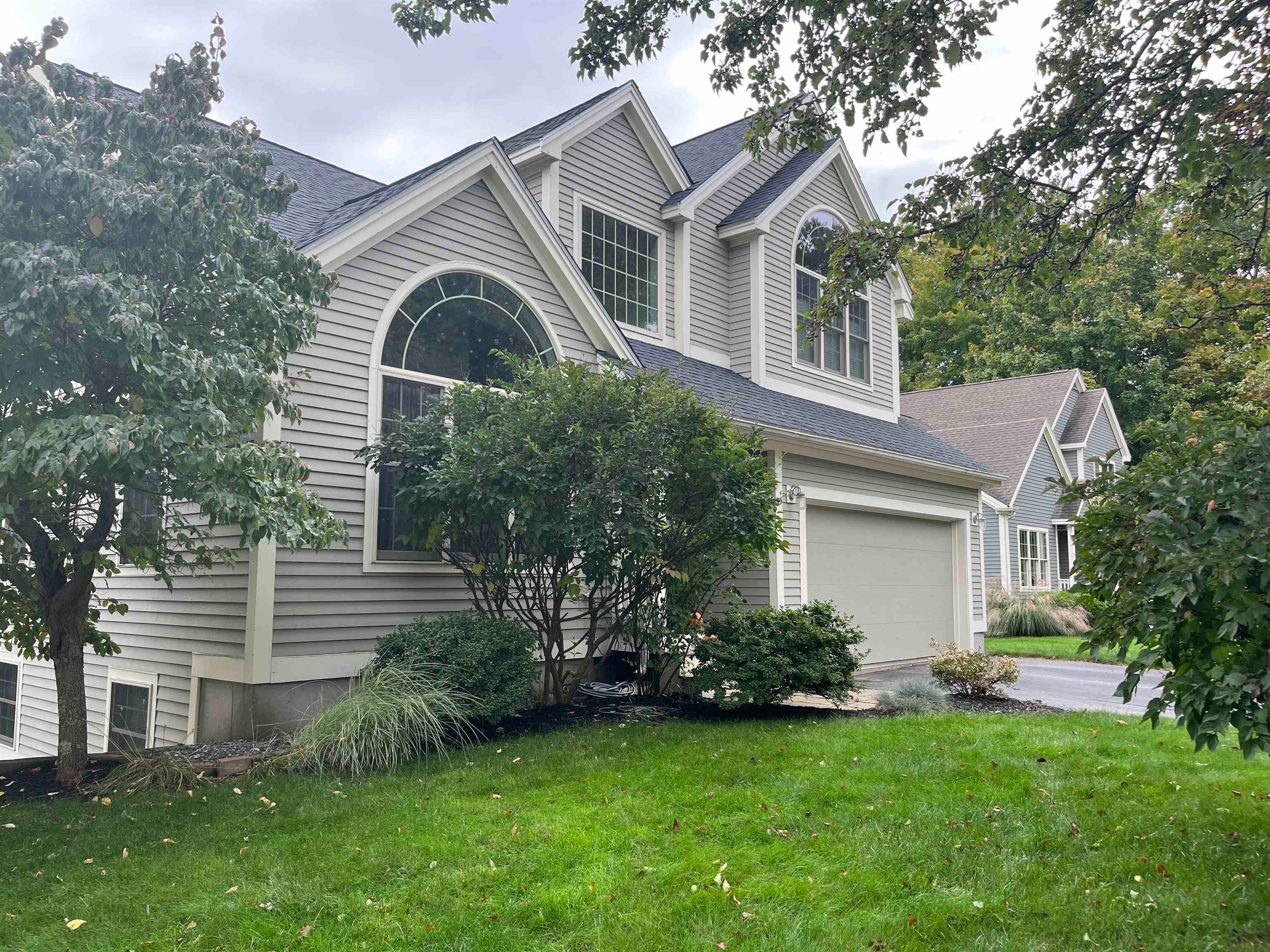 33 Exeter Farms Road