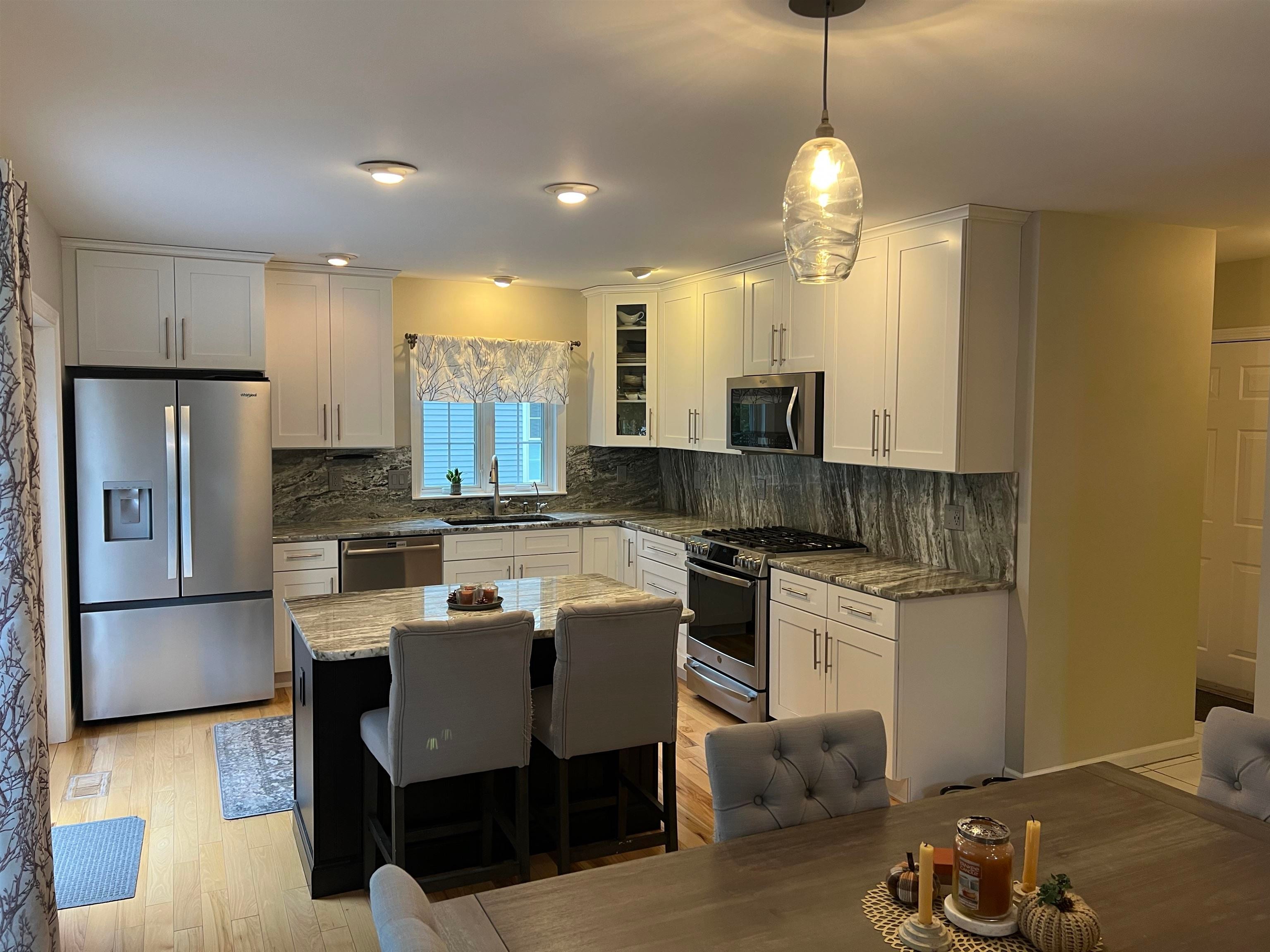 33 Exeter Farms Road
