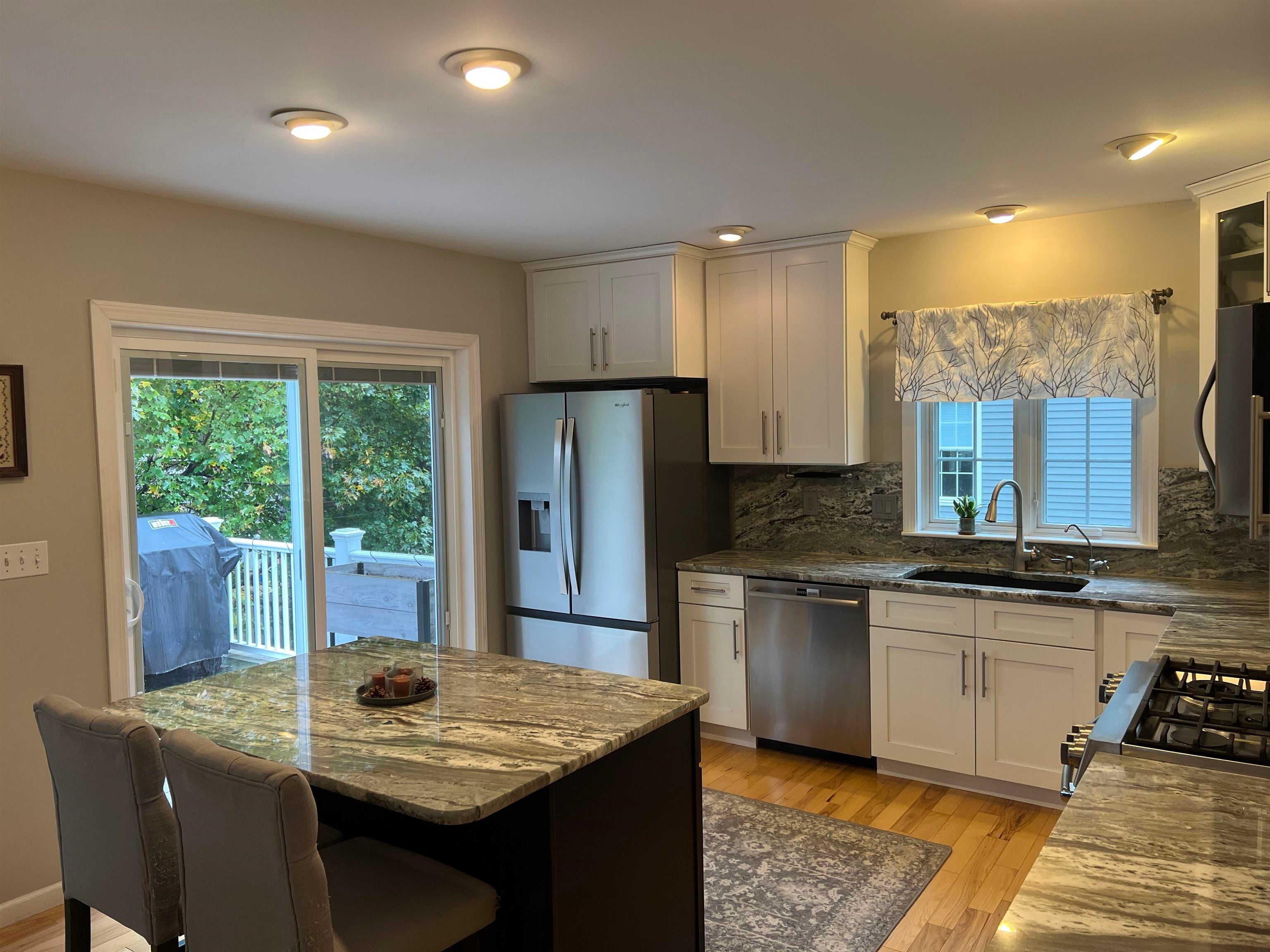 33 Exeter Farms Road
