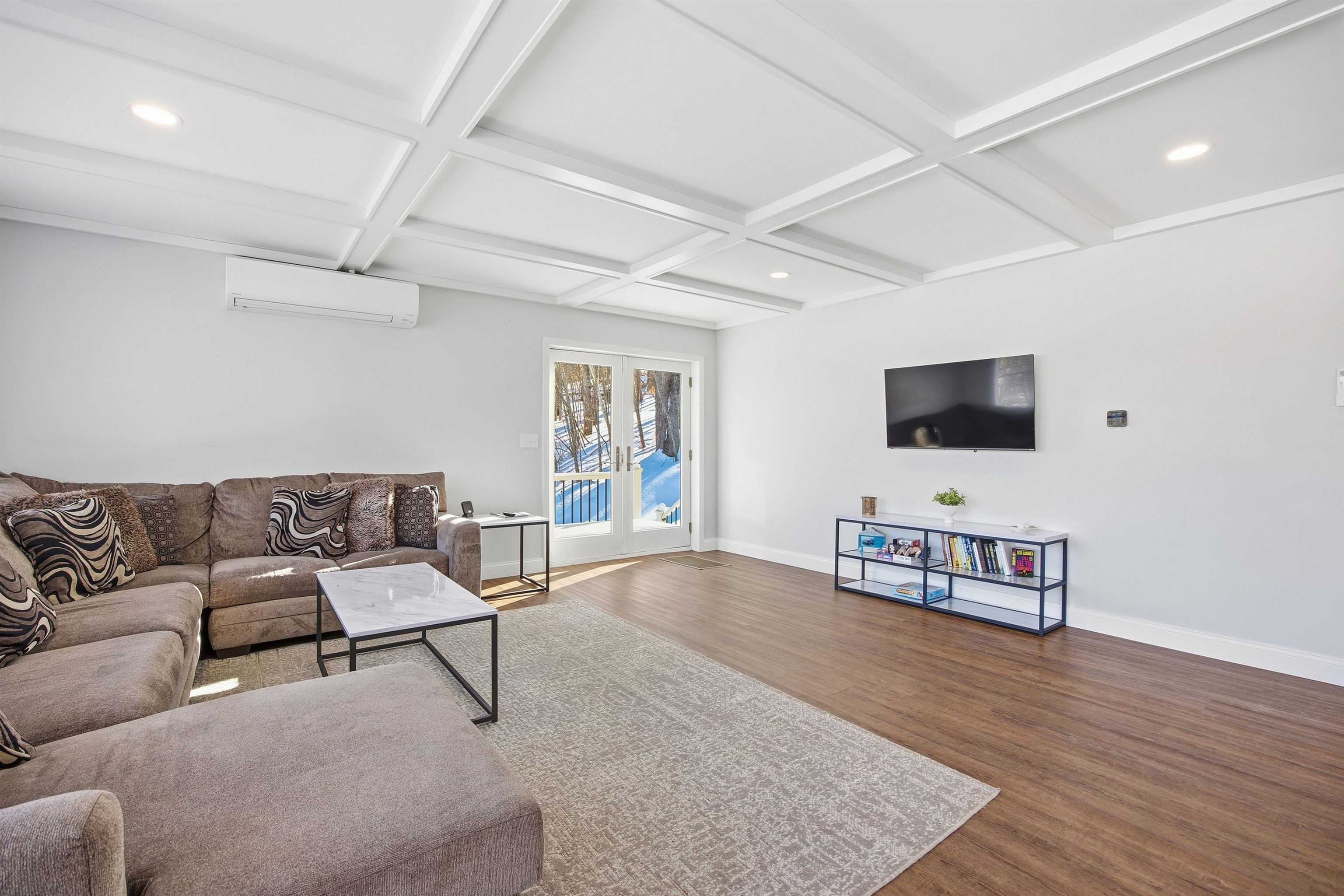 61 Crescent Drive