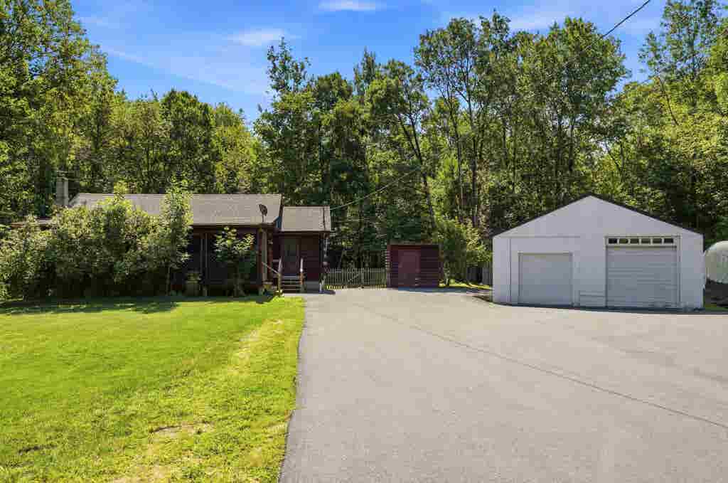 Photo of 133 Mountain View Road, Deerfield, NH 03037 (MLS # 5102004)