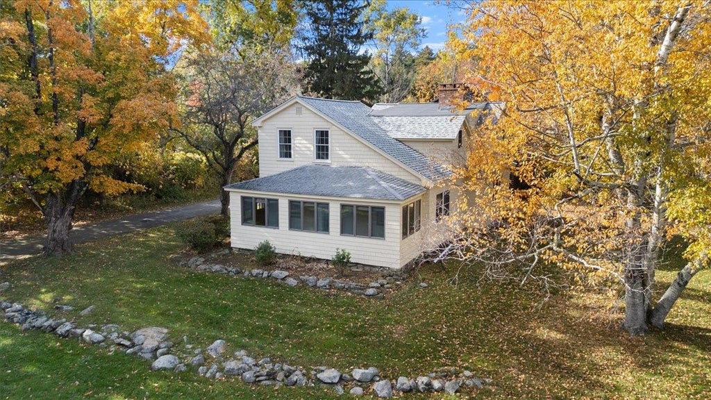Photo of 19 Lane Road, Derry, NH 03038 (MLS # 5115415)