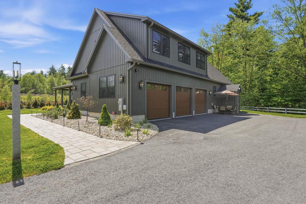 Photo of 51 Colby Farm Road, Chester, NH 03036 (MLS # 5090829)