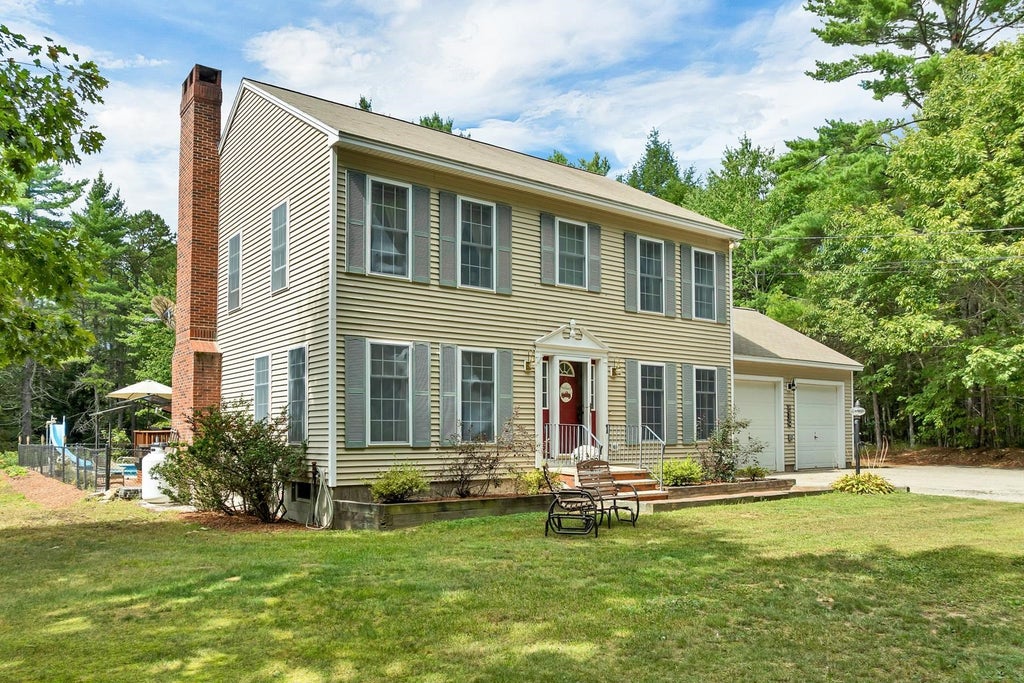 Photo of 225 Jamie Drive, Wakefield, NH 03872 (MLS # 5109602)