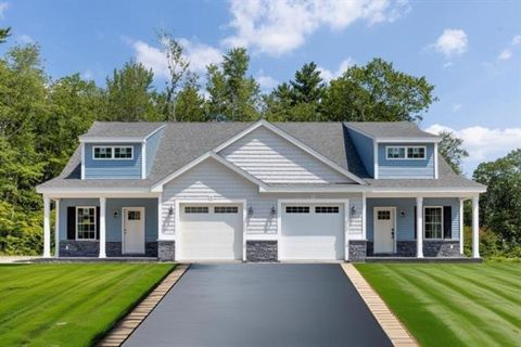 Photo of 1 Cameron Court #1, Hampstead, NH 03841 (MLS # 5093091)