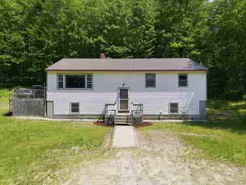 Photo of 39 Bullseye Curve Road, Wentworth, NH 03282 (MLS # 5100379)