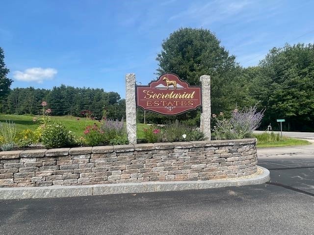 Photo of 118 Secretariat Way #105, Rochester, NH 03872 (MLS # 5104693)