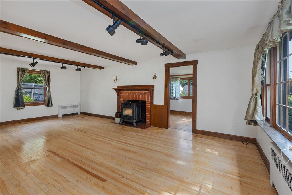 Photo of 151 Grove Street, Peterborough, NH 03458 (MLS # 5101305)