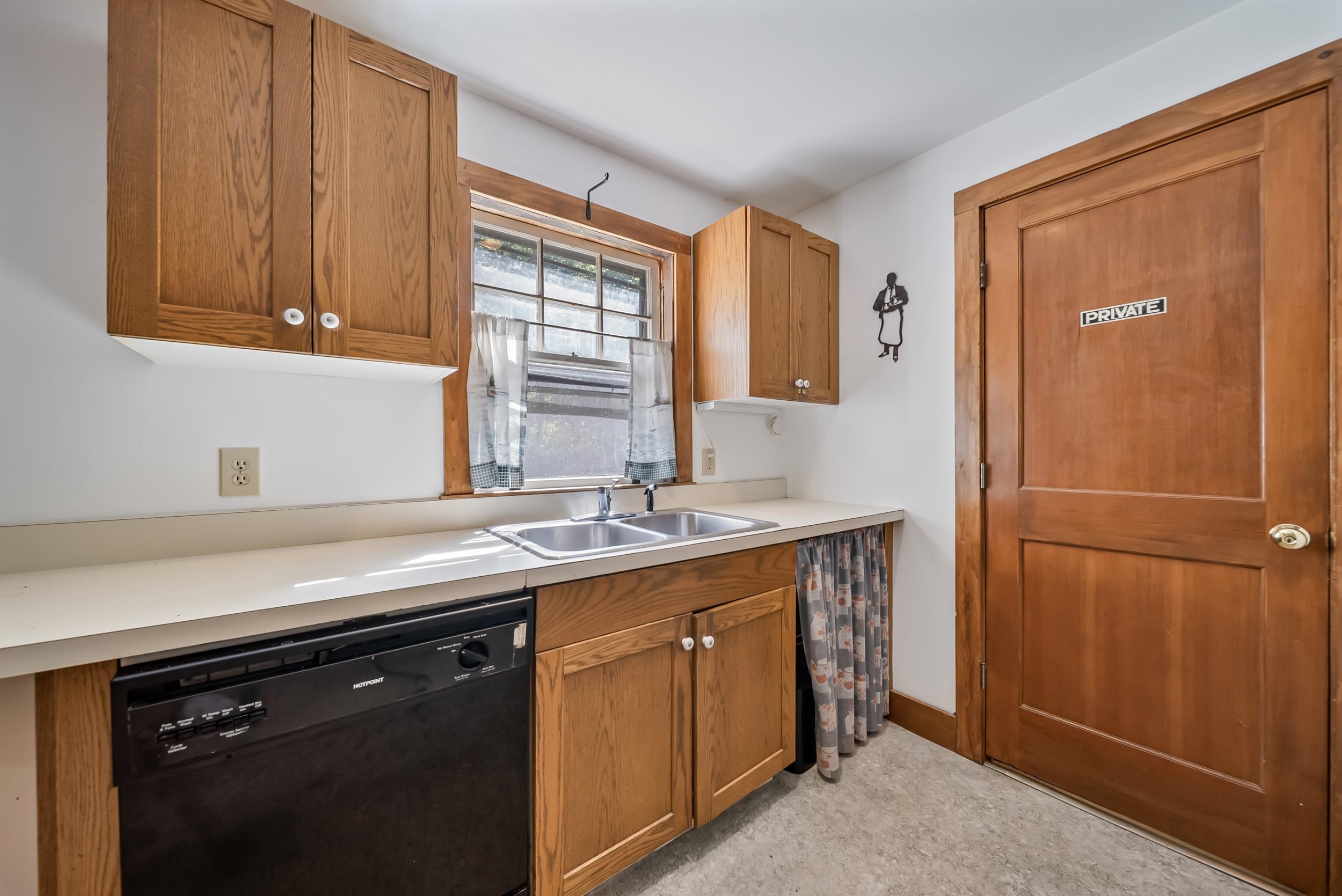 28 Pine Colony Road