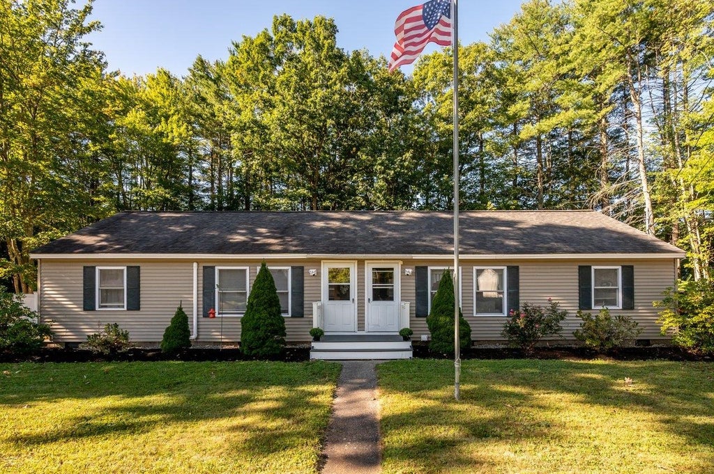 Photo of 8991 Old Dover Road, Rochester, NH 03867 (MLS # 5109899)