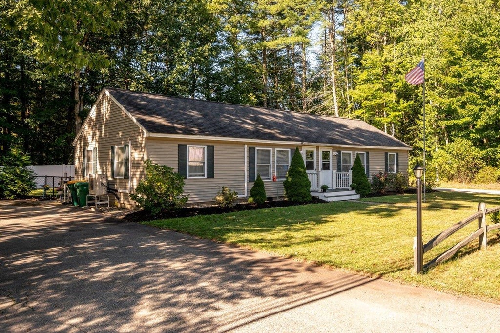Photo of 8991 Old Dover Road, Rochester, NH 03867 (MLS # 5109899)