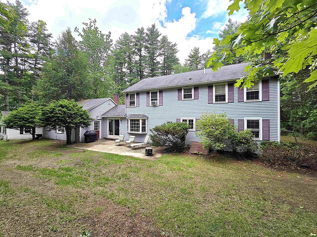 Photo of 62 Boston Post Road, Amherst, NH 03031 (MLS # 5092264)